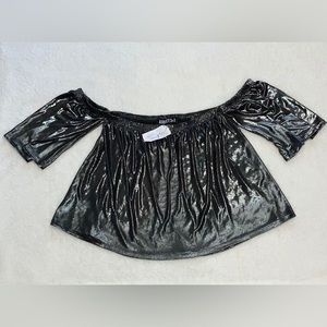 NWT Audrey 3+1 Off the Shoulder Dark Grey/Silver Metallic Short Sleeve Top